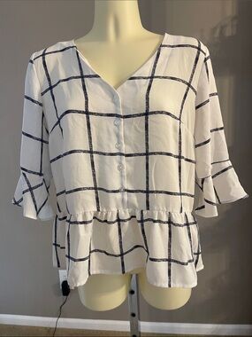 BCX Women's White V-Neck Grid Button Peplum Top  EUC